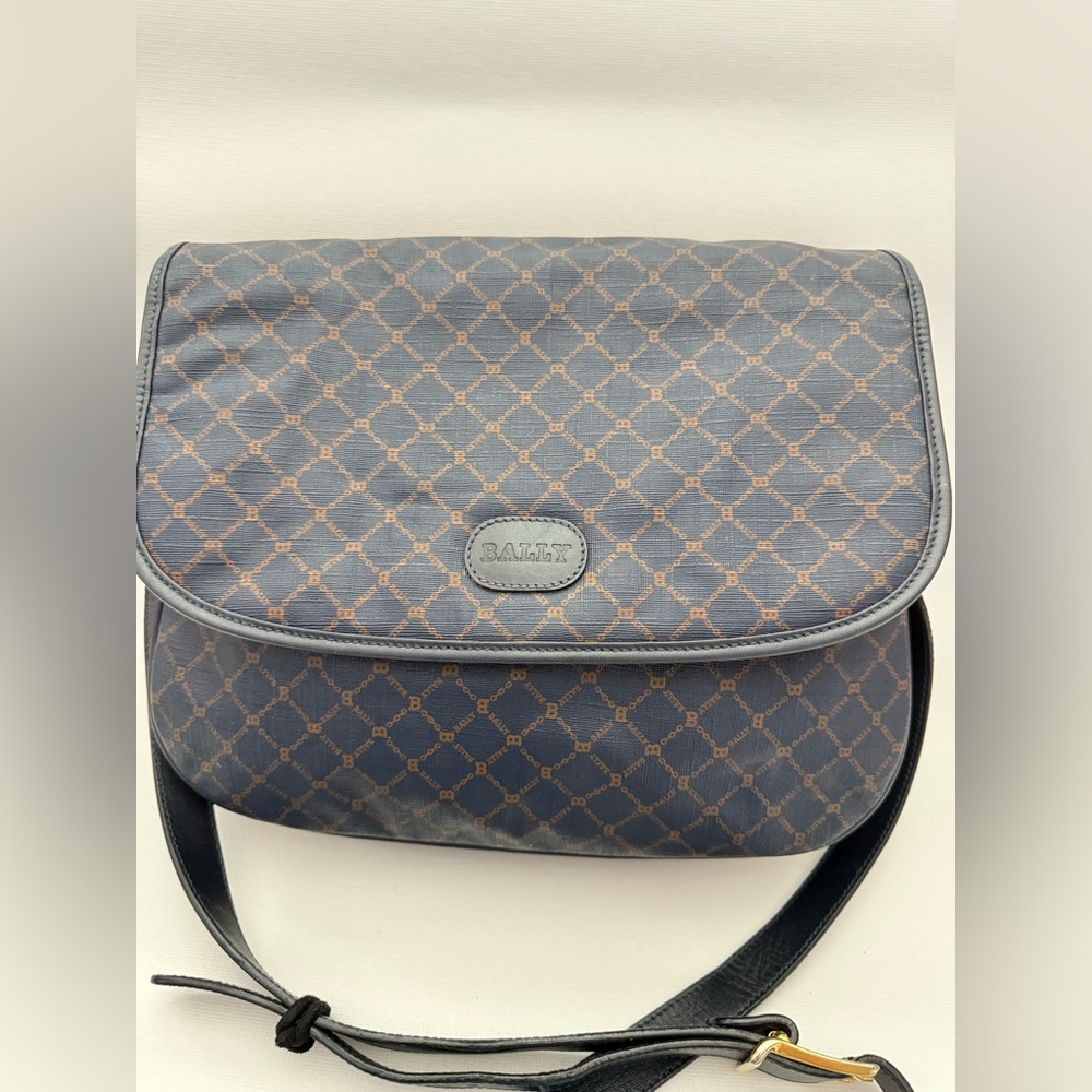 Bally Crossbody - Picture 2 of 9